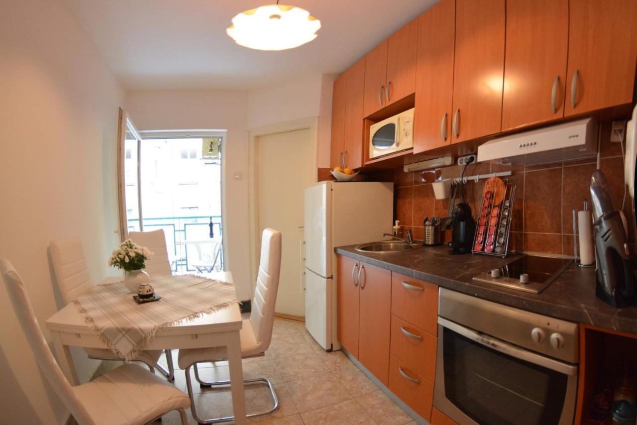 White Night City Center Apartman Belgrad Exteriör bild
